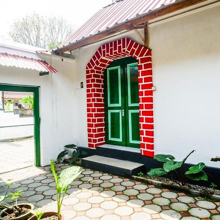 Reddoorz Syariah @ Ndalem Kembang Sore Yogyakarta Exteriér fotografie