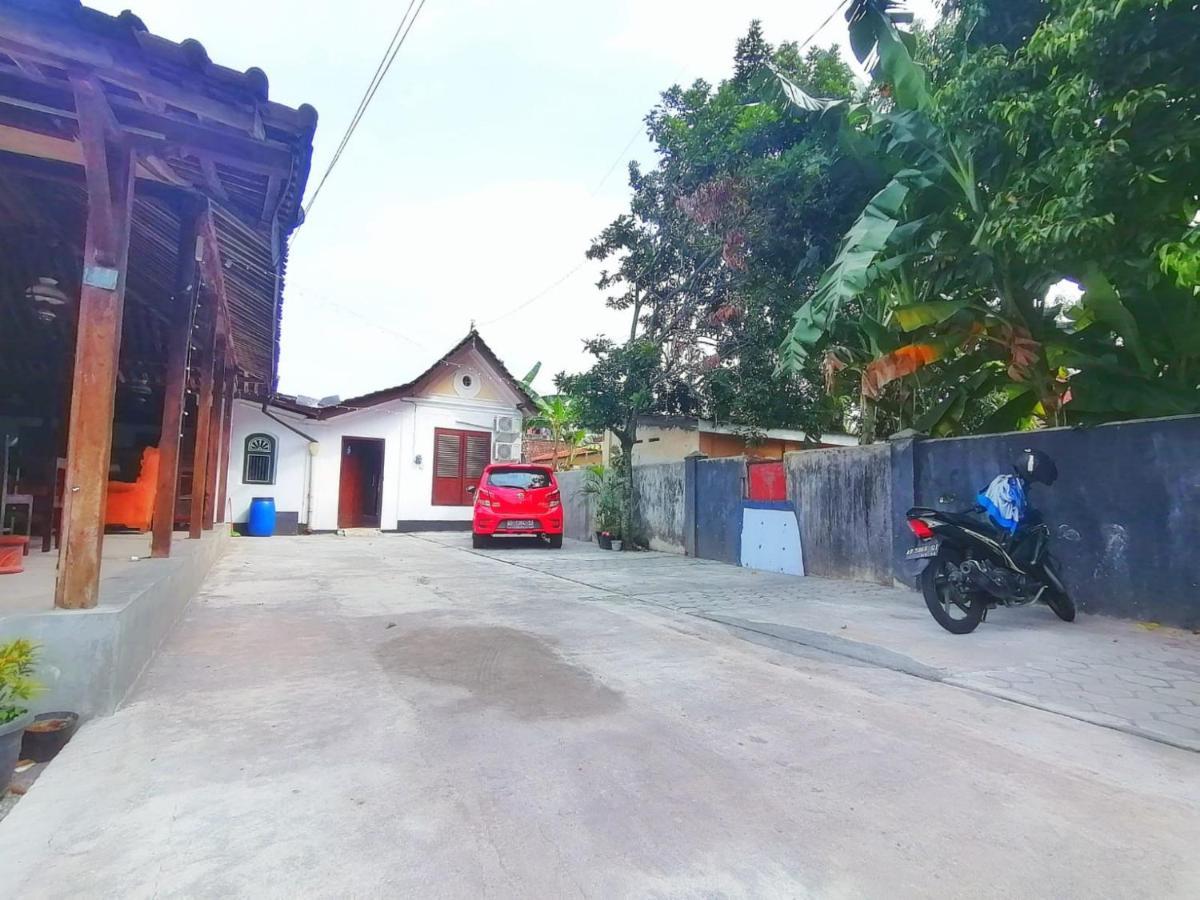 Reddoorz Syariah @ Ndalem Kembang Sore Yogyakarta Exteriér fotografie